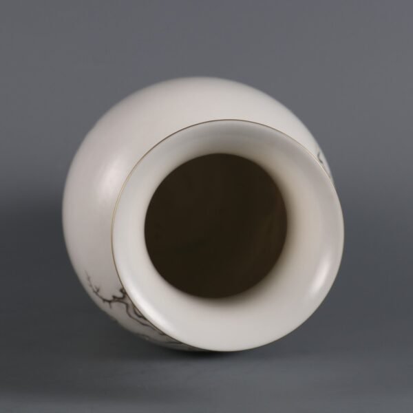The Republic of China Period Thin-body Ink-Colored Lantern Vase - Image 4