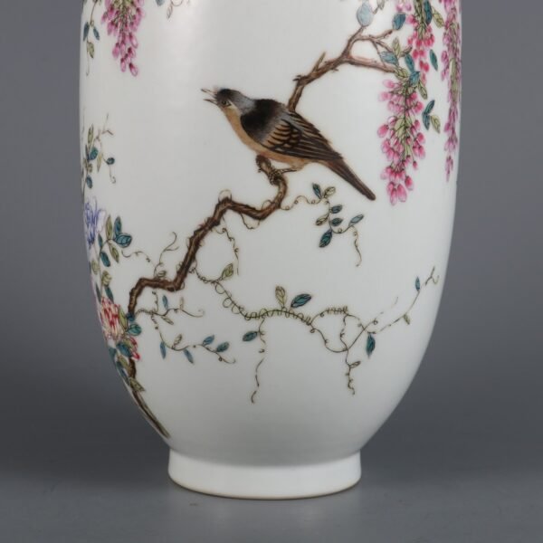 Qing Guangxu Period Famille rose flower and bird pattern appreciation vase - Image 5