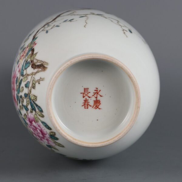 Qing Guangxu Period Famille rose flower and bird pattern appreciation vase - Image 8