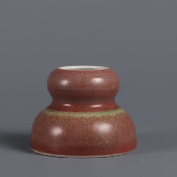 A pair of red gourd washbasins with cowpeas made in the Yongzheng period of the Qing Dynasty - Image 3