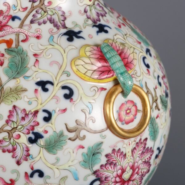 Qing Dynasty Qianlong period blue and white with pink double phoenix play flowers blessing ear vase - Image 6