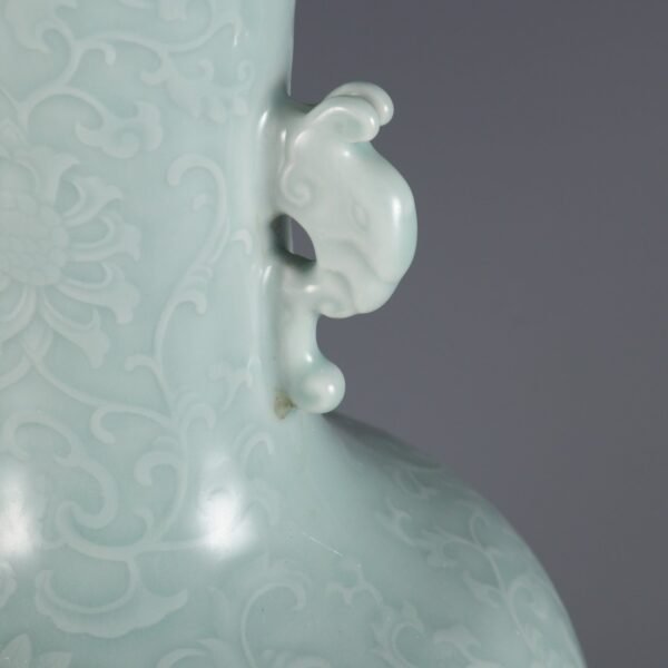 Qing Dynasty Qianlong period bean green glaze and pink enamel window landscape pavilion double - Image 7