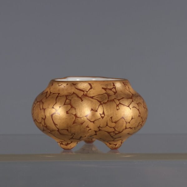 melon-shaped water washbasin made in the Qianlong period of the Qing Dynasty