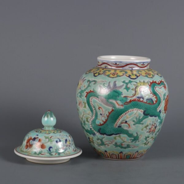 Qing Dynasty Qianlong Period Turquoise Green Doucai Dragon and Phoenix Covered Jar