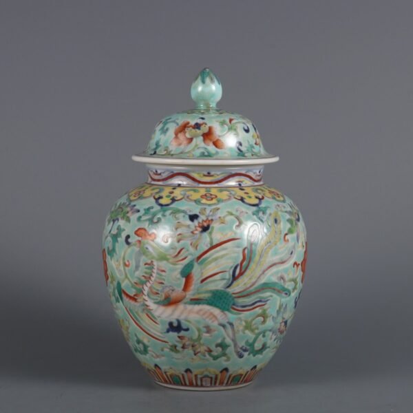 Qing Dynasty Qianlong Period Turquoise Green Doucai Dragon and Phoenix Covered Jar - Image 8