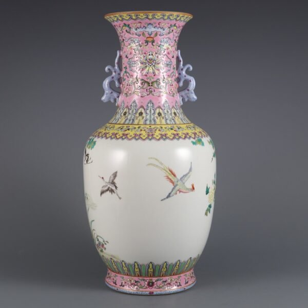 Qing Dynasty Qianlong period pink enamel five ethics double handle appreciation vase - Image 3