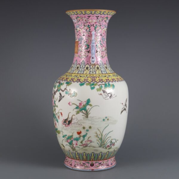 Qing Dynasty Qianlong period pink enamel five ethics double handle appreciation vase - Image 2