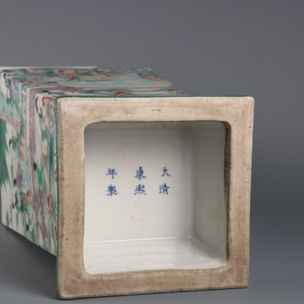 The size of the square vase with lotus-picking pattern made in Kangxi period of Qing Dynasty - Image 8