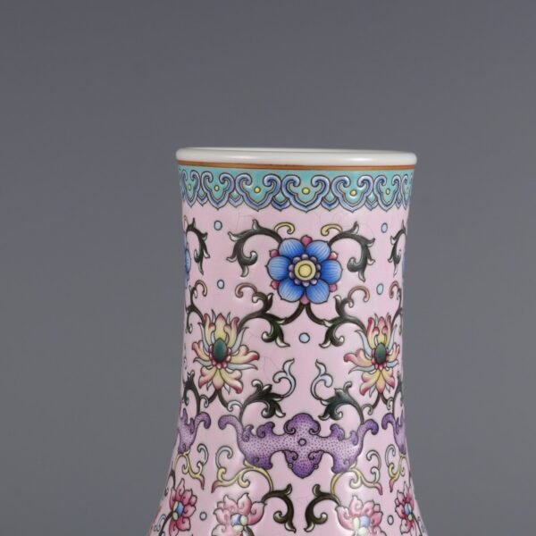 Qing Dynasty Yongzheng Period Turquoise Green Ground Foreign Color Passionflower Longevity - Image 5