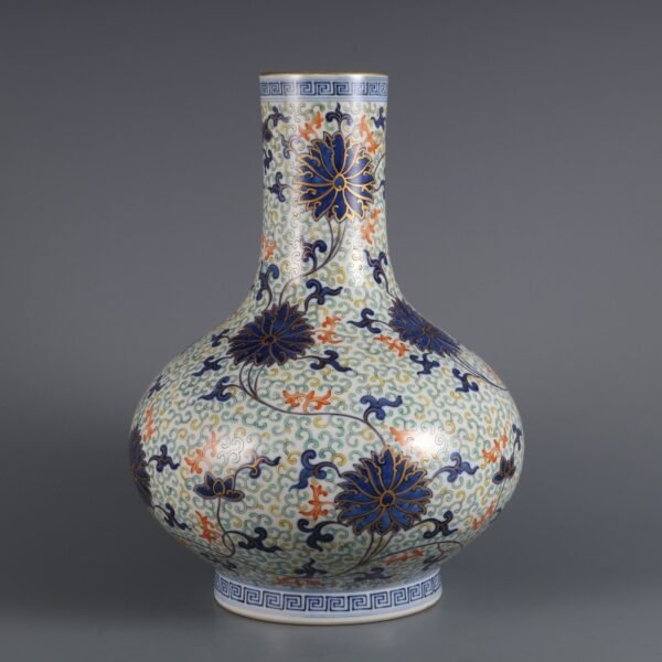 Qing Daoguang Period Blue and White Painted and Gold-painted Lotus Patterned Mustard Vase - Image 3