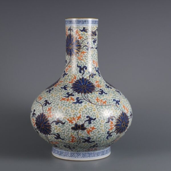 Qing Daoguang Period Blue and White Painted and Gold-painted Lotus Patterned Mustard Vase
