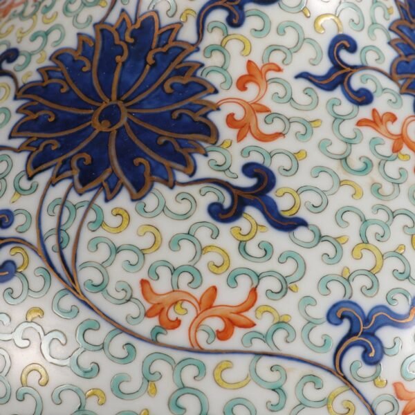 Qing Daoguang Period Blue and White Painted and Gold-painted Lotus Patterned Mustard Vase - Image 5