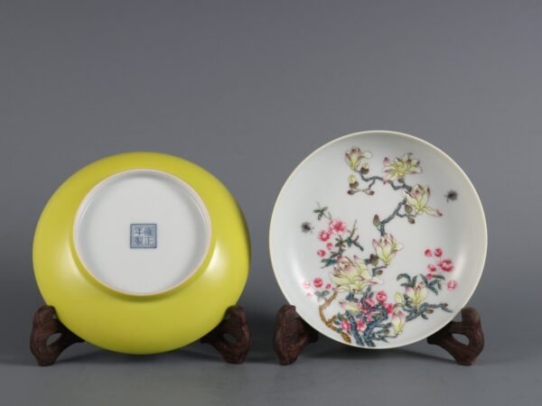 yellow glaze and magnolia flower pattern, made in the Yongzheng period of the Qing Dynasty - Image 2