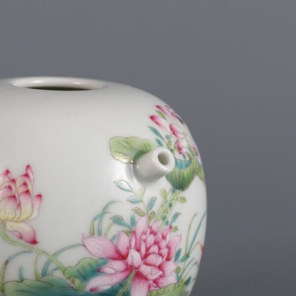 Qing Dynasty Yongzheng Period Pastel Lotus Pond Water Drop - Image 7