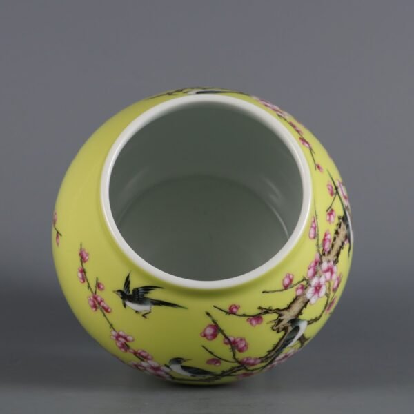 Qing Dynasty Yongzheng Period Yellow Ground Famille Rose Twelve Happiness Water Washing Machine - Image 7