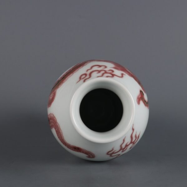 Small bottle with red dragon pattern made in Yongzheng Period of Qing Dynasty - Image 6