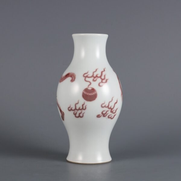 Small bottle with red dragon pattern made in Yongzheng Period of Qing Dynasty - Image 4