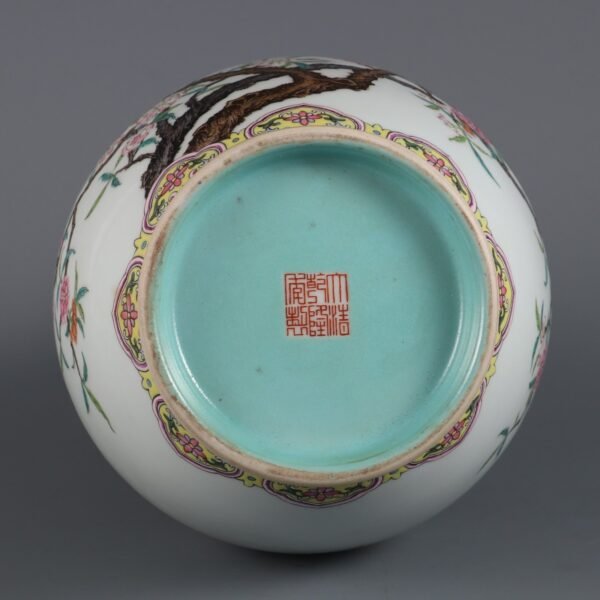 Qing Dynasty Qianlong period pink peach blossom pattern appreciation vase - Image 8