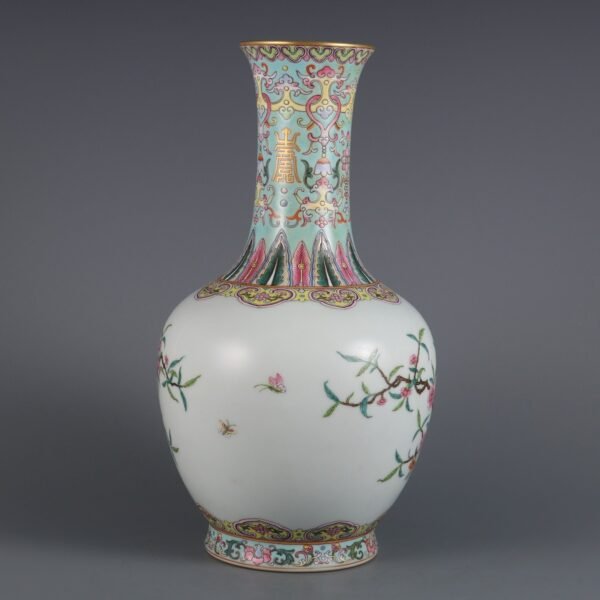 Qing Dynasty Qianlong period pink peach blossom pattern appreciation vase - Image 5