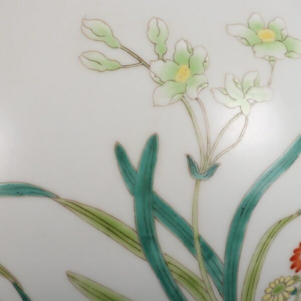 Qing Dynasty Qianlong period pink enamel Zhilan jade tree pattern gallbladder vase - Image 4