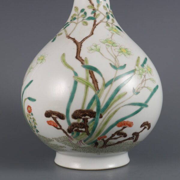 Qing Dynasty Qianlong period pink enamel Zhilan jade tree pattern gallbladder vase - Image 5