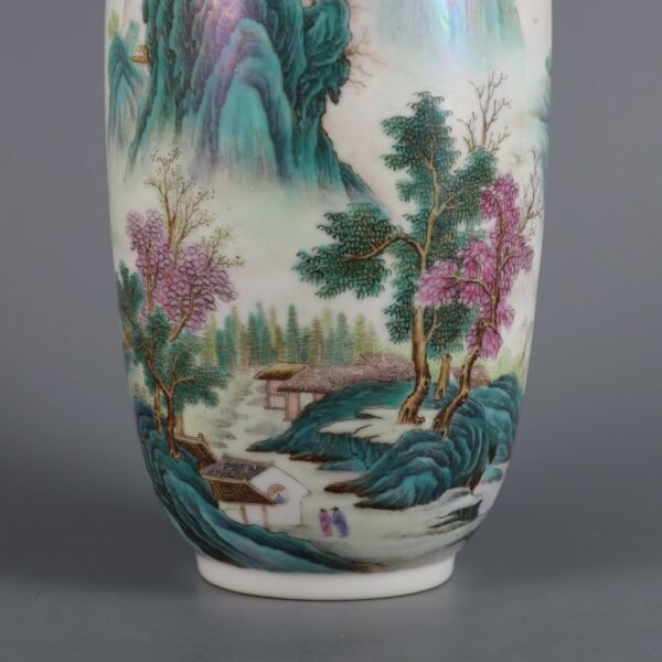 Qing Dynasty Qianlong period pink enamel landscape figure Guanyin bottle - Image 2