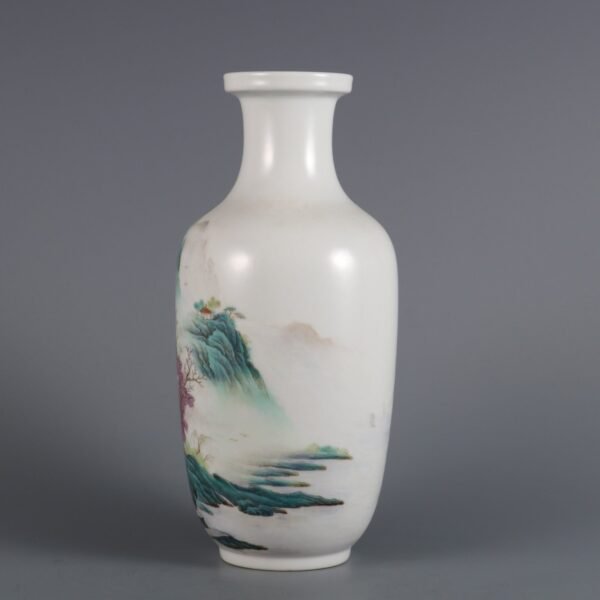 Qing Dynasty Qianlong period pink enamel landscape figure Guanyin bottle - Image 4