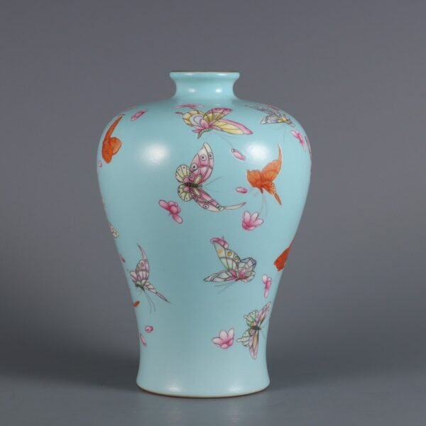 Qing Yongzheng Period Turquoise Green Ground Pink Butterfly Love Flower Plum Vase - Image 3