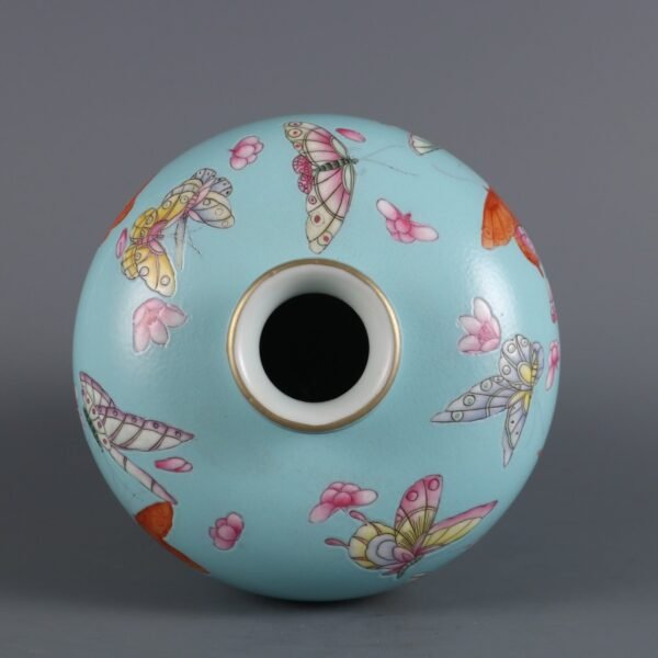 Qing Yongzheng Period Turquoise Green Ground Pink Butterfly Love Flower Plum Vase - Image 5