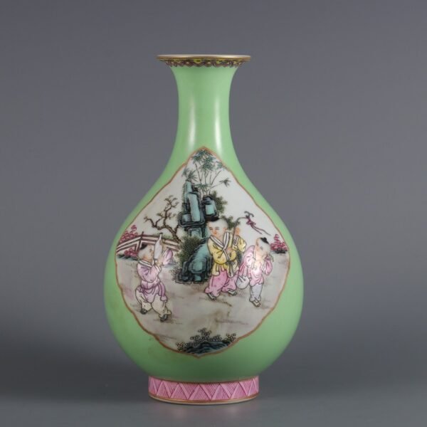 pink enamel, jade vase with baby play pattern, made in the Yongzheng period of the Qing Dynasty - Image 2