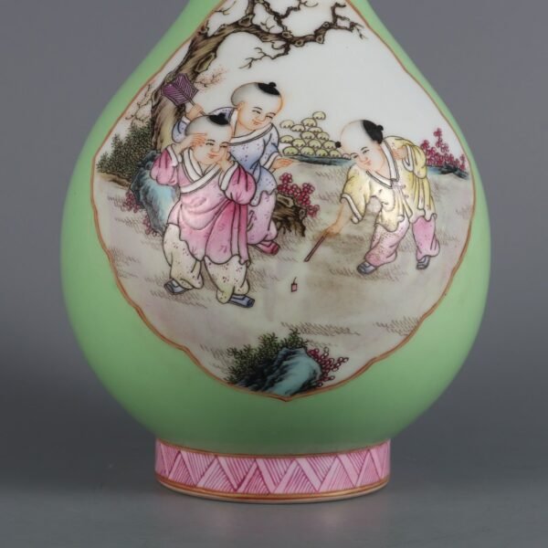 pink enamel, jade vase with baby play pattern, made in the Yongzheng period of the Qing Dynasty - Image 3