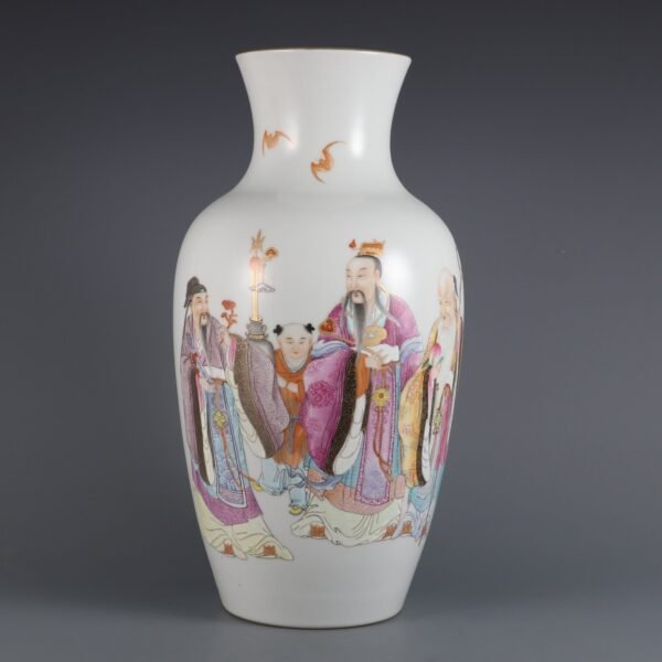 Qing Dynasty Qianlong period pink enamel three stars high shining Guanyin bottle