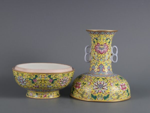 passionflower pattern eight-character ear lid cup made in the Qianlong period of the Qing Dynasty - Image 2