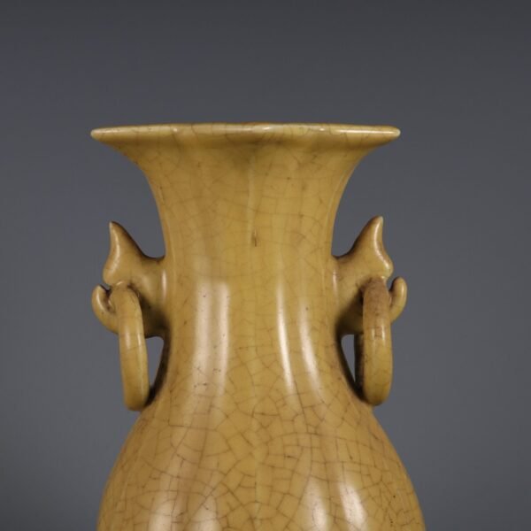 Ming Dynasty Geyao double-eared vase - Image 5