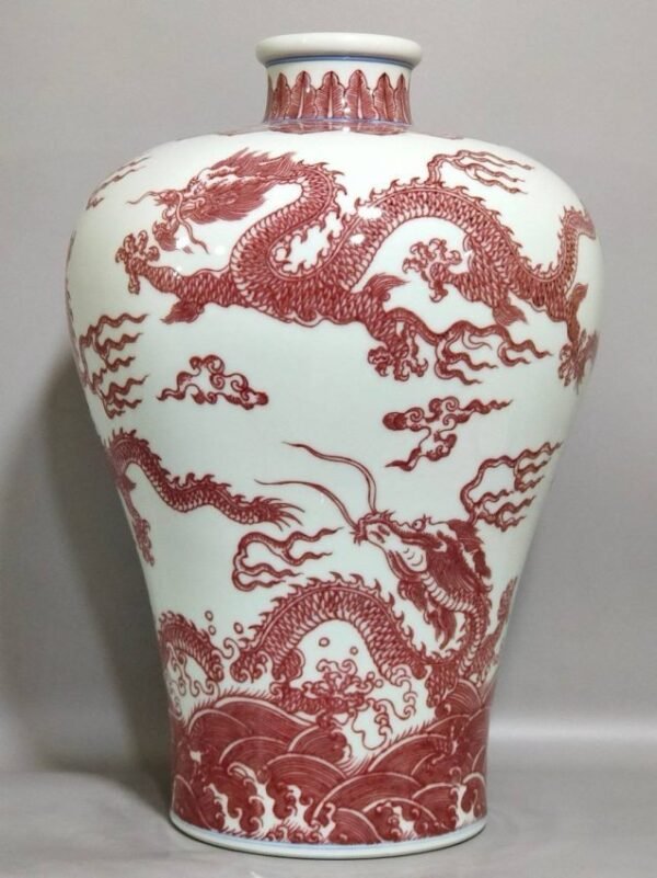 Qing Dynasty Qianlong underglaze red five-dragon plum vase - Image 4