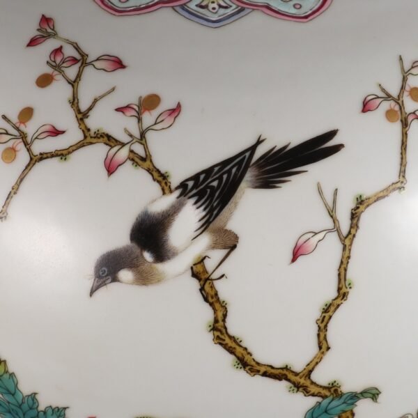 vase with flower and bird patterns and inscriptions in the Yongzheng period of the Qing Dynasty - Image 5
