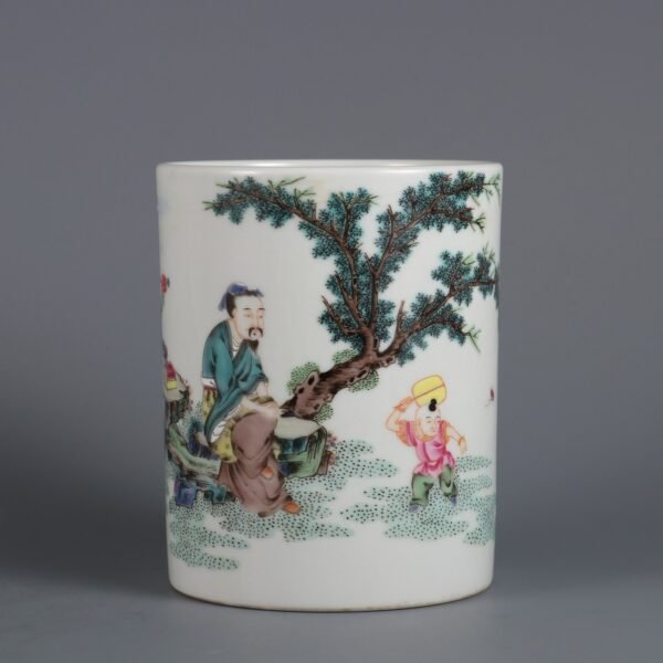 Qing Dynasty Yongzheng Period Pastel-colored Teaching Child Pen Holder