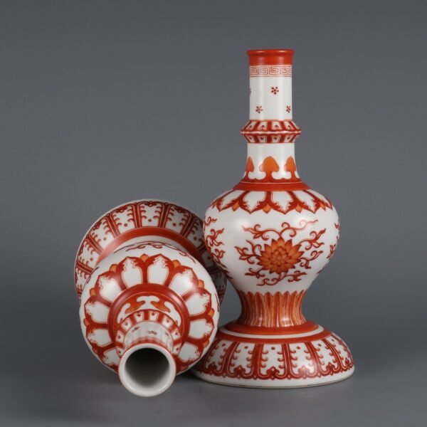 passionflower-patterned nectar bottles made in the Yongzheng period of the Qing Dynasty - Image 2