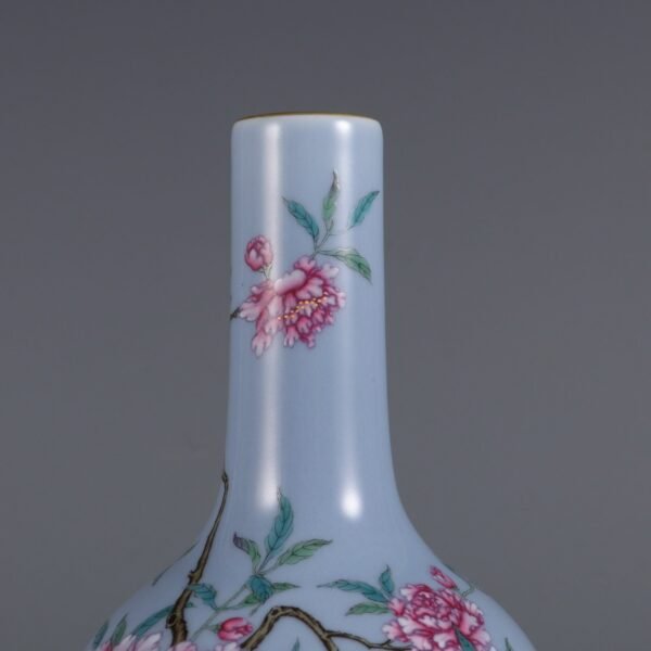 Qing Dynasty Qianlong period Tianqing glaze and powder peony poem bell vase - Image 4