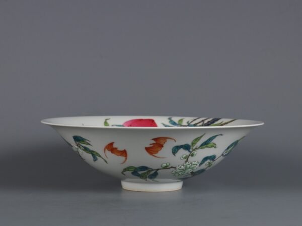 Qing Dynasty Yongzheng Period Famille Rose Wall-mounted Eight-Peach Pattern Hat Bowl - Image 2