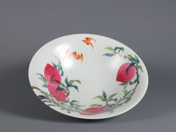 Qing Dynasty Yongzheng Period Famille Rose Wall-mounted Eight-Peach Pattern Hat Bowl - Image 4