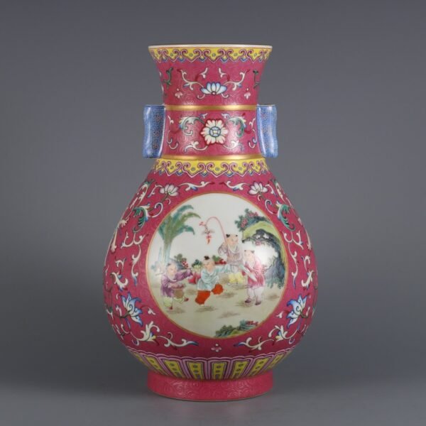 Qing Dynasty Qianlong Period Rouge Red Ground Carved Flower Opening Pastel Baby