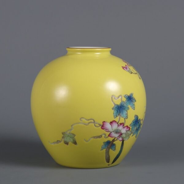 loofah pattern, made in the Yongzheng period of the Qing Dynasty - Image 2