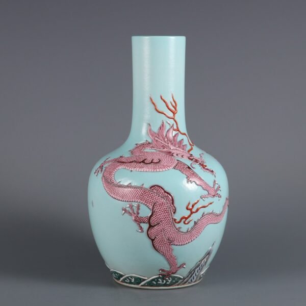 green ground with colored carved cloud dragon pattern celestial globe vase