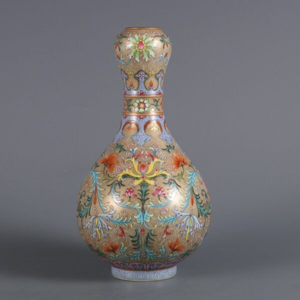 Qing Dynasty Qianlong period foreign color passionflower pattern gold phoenix tail grass garlic - Image 3