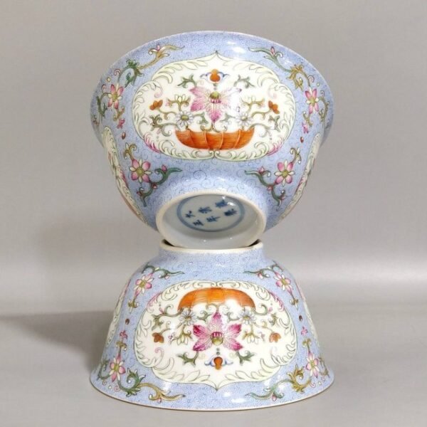 Qing Dynasty Yongzheng Phoenix Grass Window Flower Bowl - Image 4