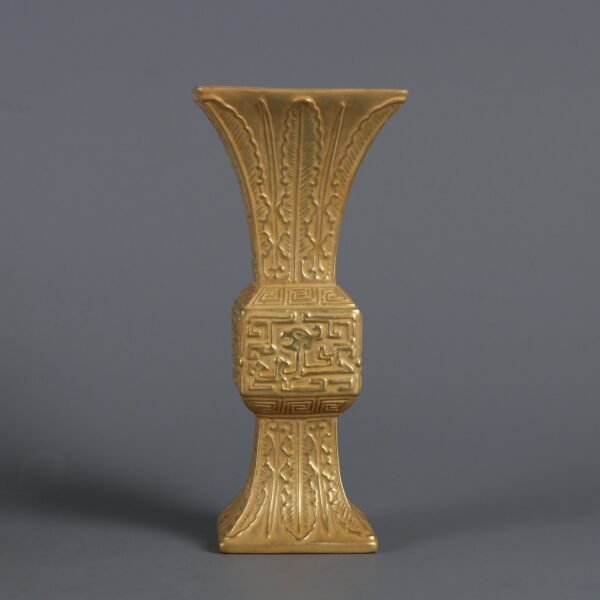phoenix patterns made in gold during the reign of Emperor Qianlong of the Qing Dynasty - Image 3