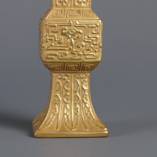 phoenix patterns made in gold during the reign of Emperor Qianlong of the Qing Dynasty - Image 6