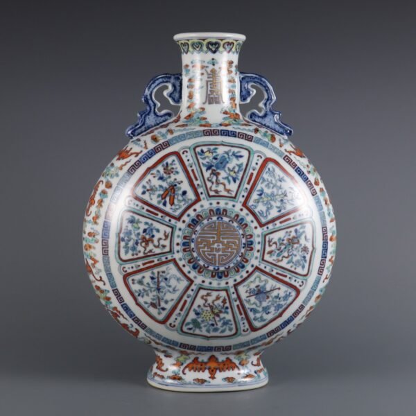 Doucai An Baxian Double-eared Large Flat Bottle Made in the Qianlong Period of the Qing Dynasty - Image 2
