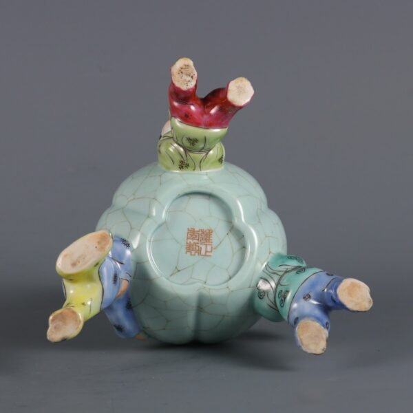 Qing Yongzheng Period Brother Glaze Modeling and Colored Boy Bringing Blessings Gourd Bottle - Image 8